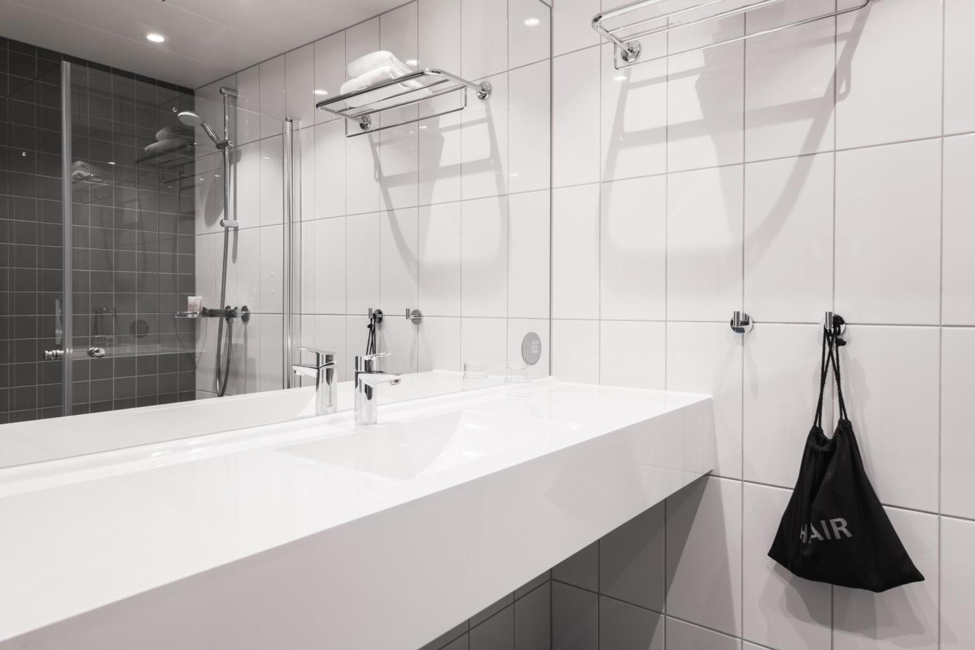 Comfort Hotel Пошгрун Екстериор снимка